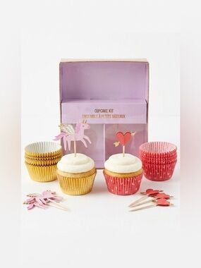 Meri Meri "I Believe in Unicorns" Cupcake Kit NIB 24ct Toppers & Liners NWT